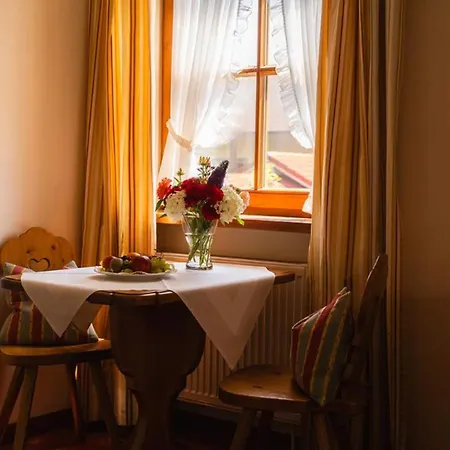 Geraeumiges In Appartement *