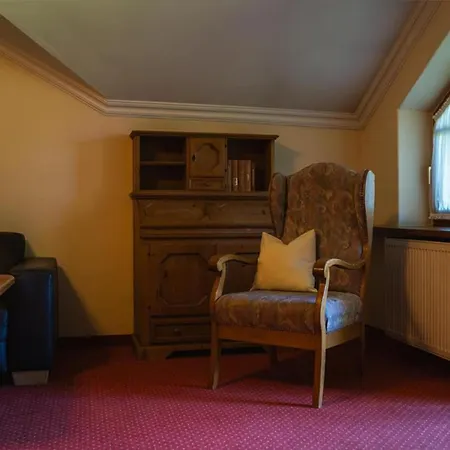 Appartement Geraeumiges In Bad Birnbach