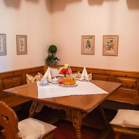 Geraeumiges In Appartement