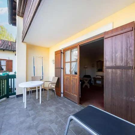 Appartement Geraeumiges In *