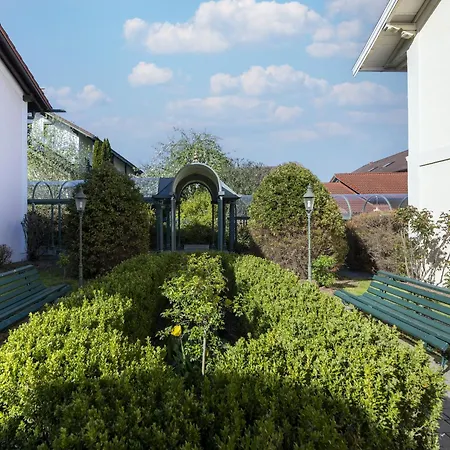 Geraeumiges In Appartement